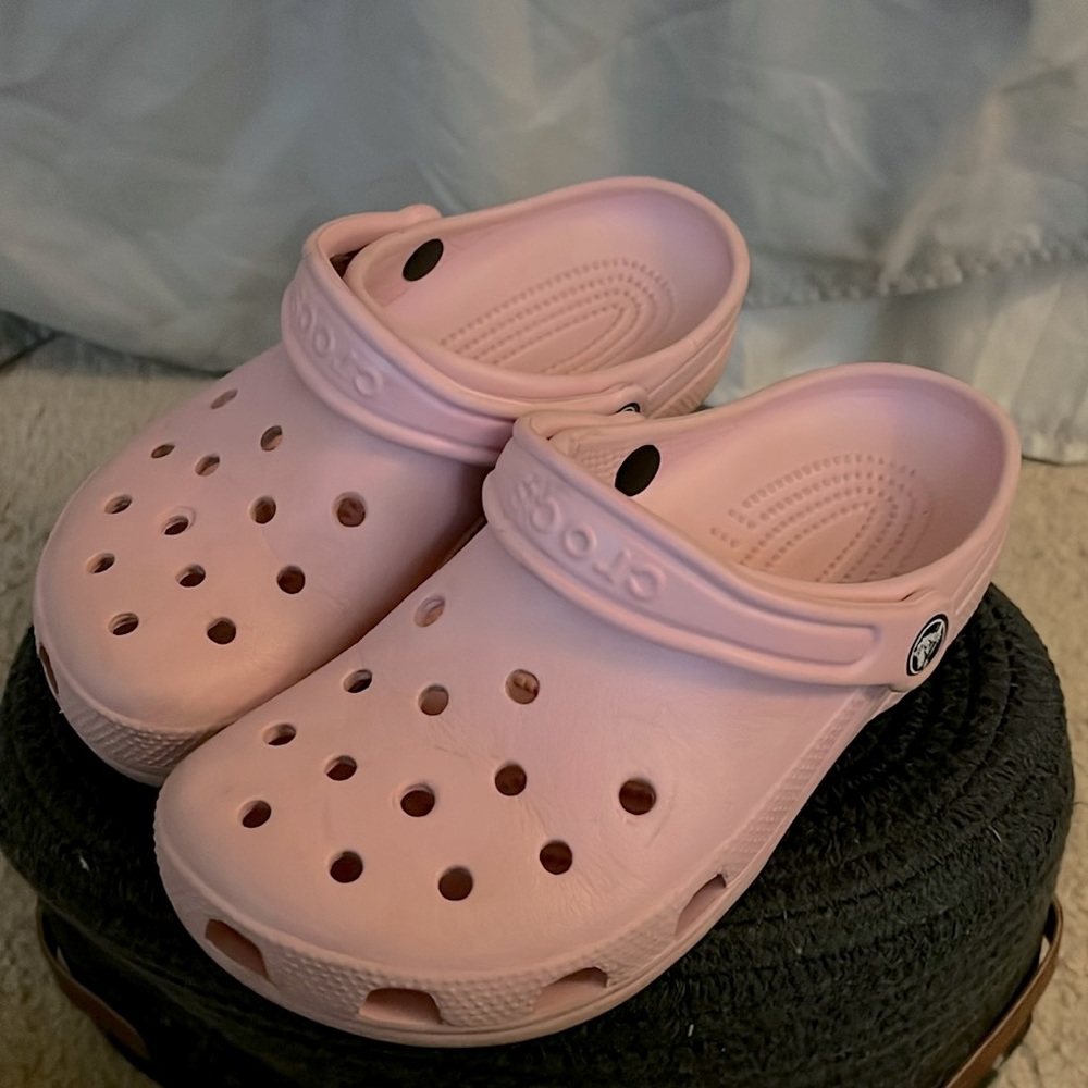 Light Pink Crocs
